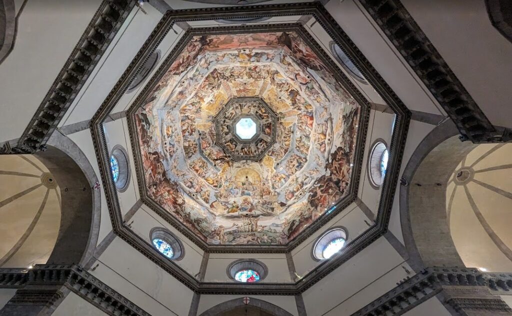 ドゥオーモ内装