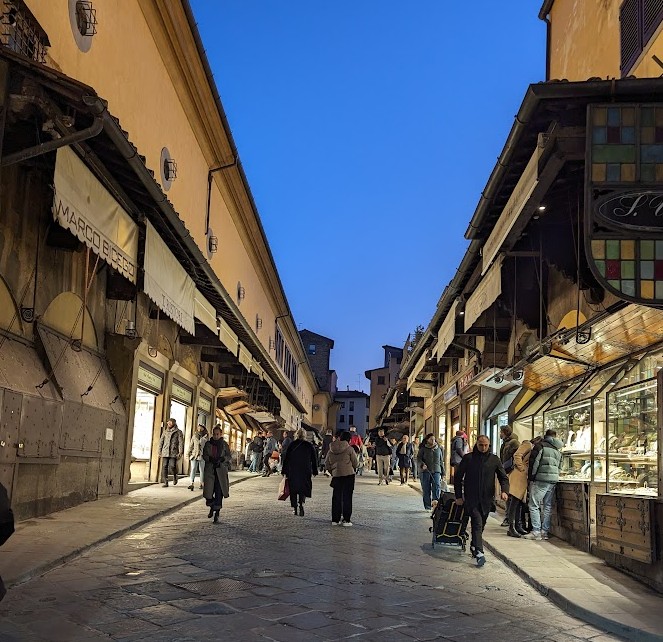 ヴェッキオ橋夜２