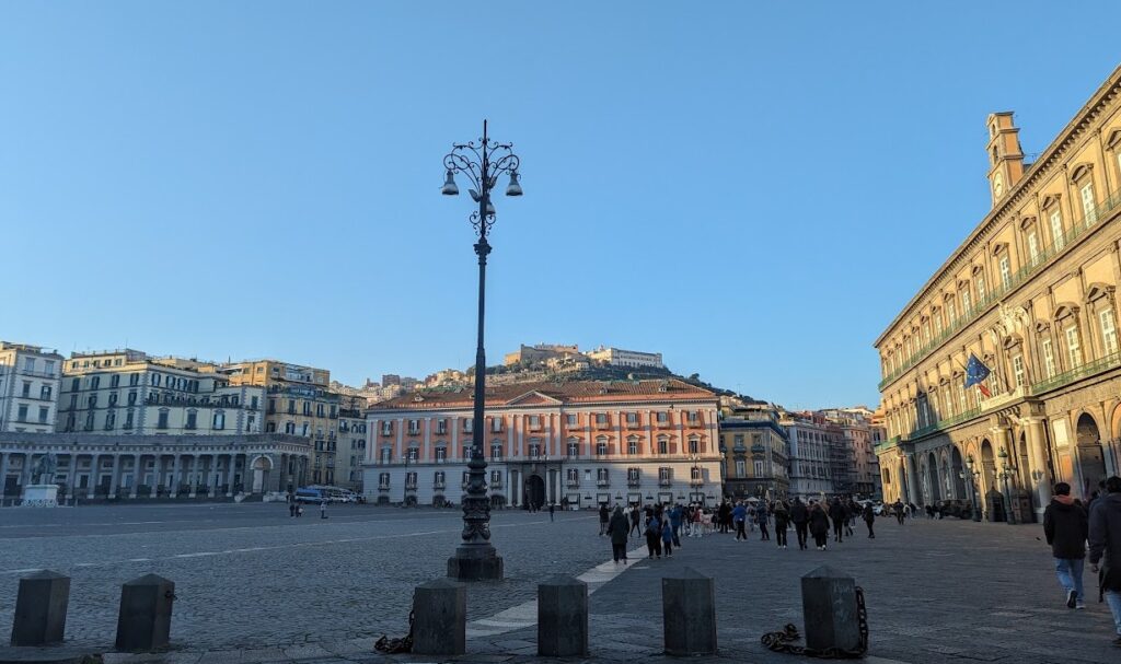 プレビシート広場(ナポリ王宮)の写真