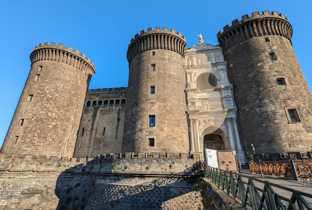 ヌオーヴォ城の写真