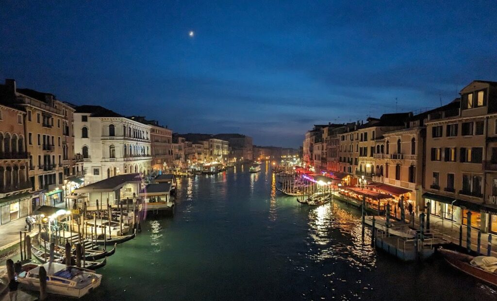 夜のヴェネチア