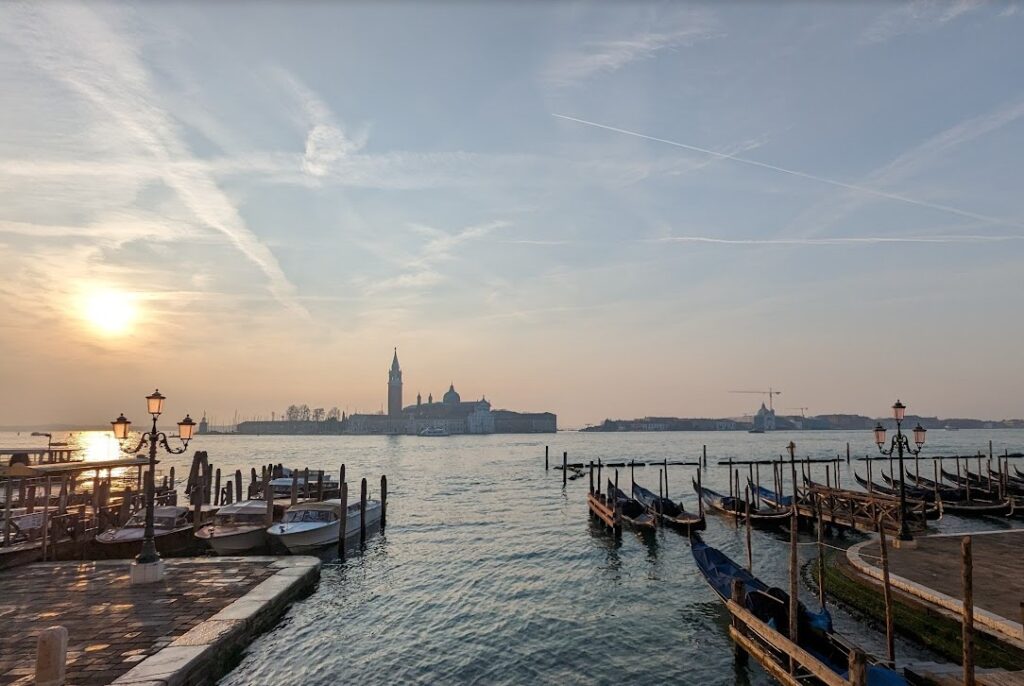 ため息橋の後ろ