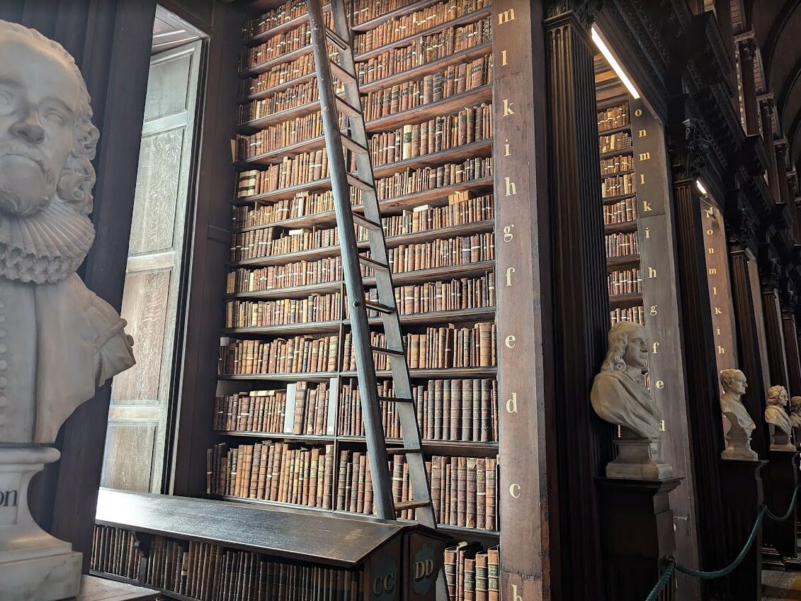 トリニティ・カレッジ図書館２