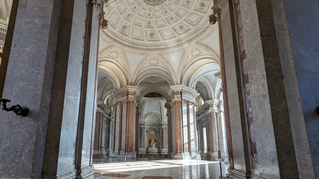 カゼルタ宮殿の内装２