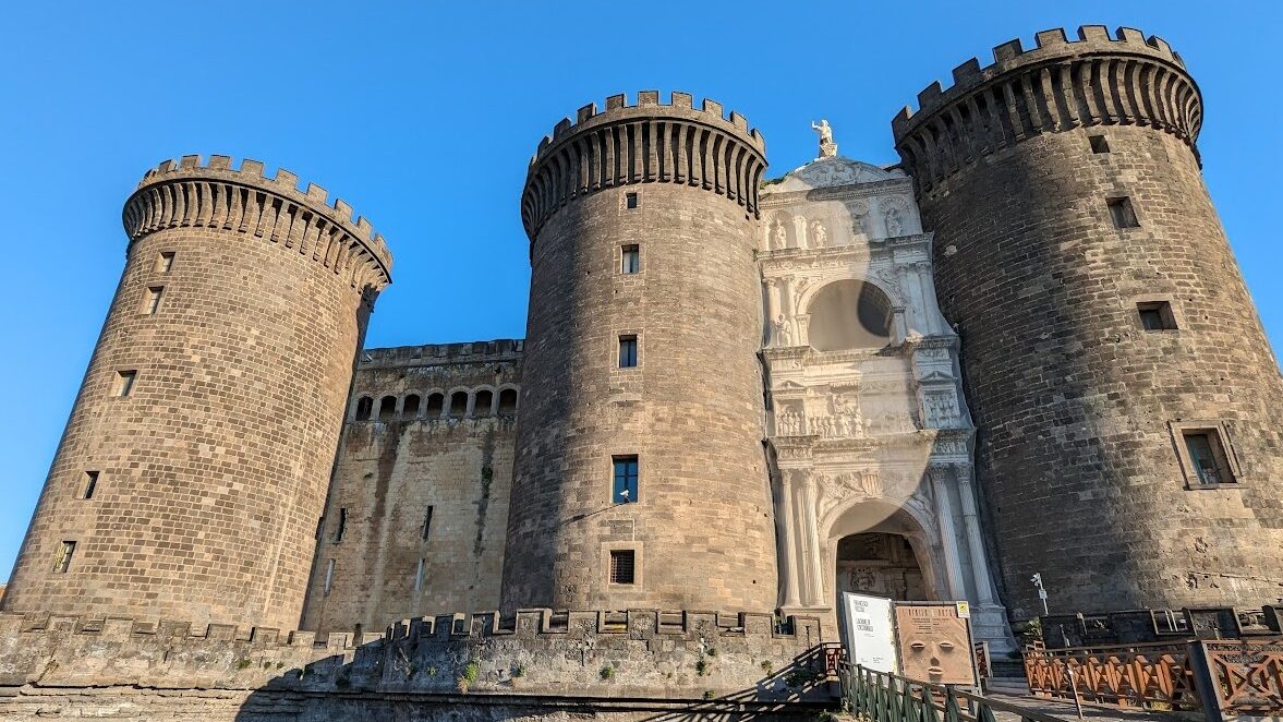 ヌオーヴォ城の写真