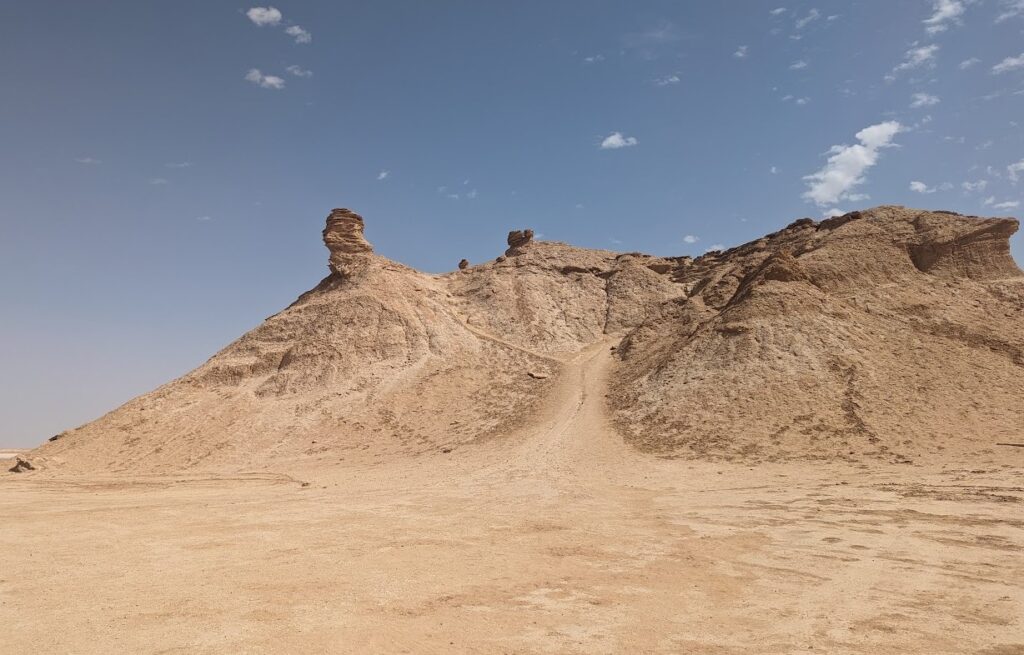 オン・ジェメル（ラクダ岩）