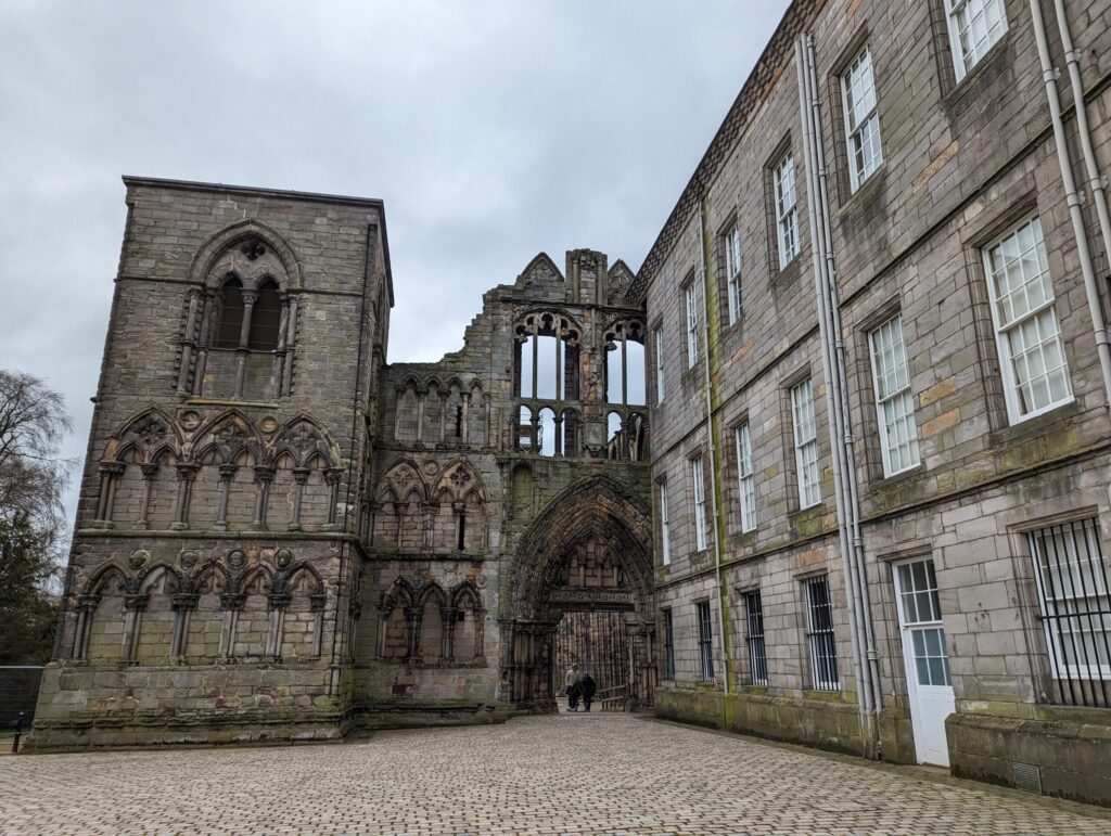 ホリールード寺院2