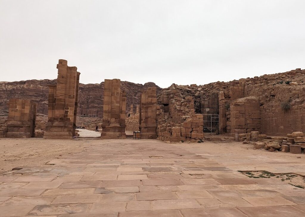 カスル・アル・ビント2